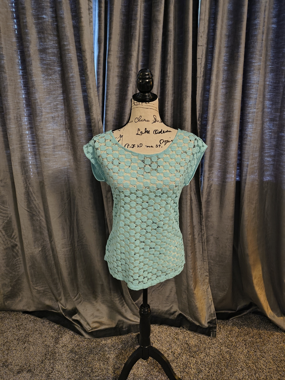 Ann Taylor Mint Crochet Cap Sleeve Top